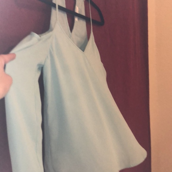 #109 NWOT Shoulder Baring Lightweight Aqua Blouse - Picture 6 of 15